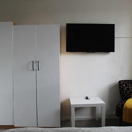 The Yellow House Apartment London Bagian luar foto