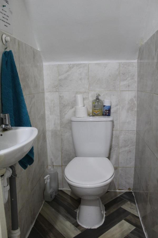 The Yellow House Apartment London Bagian luar foto